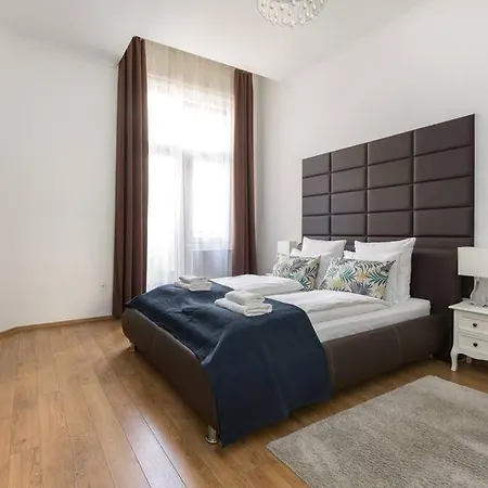 Grand Style&luxury In The Center - 3br With Balcony * Будапешт