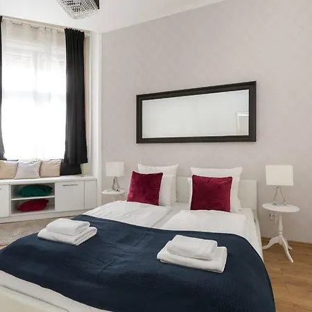 Apartment Grand Style&luxury In The Center - 3br With Balcony Budapest